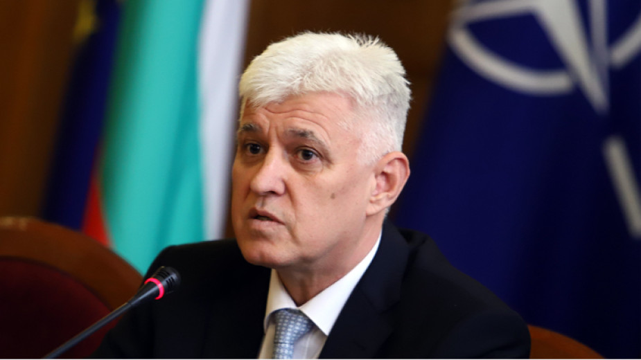 Министр обороны: Неправда, что мы отправим болгарских солдат в Украину